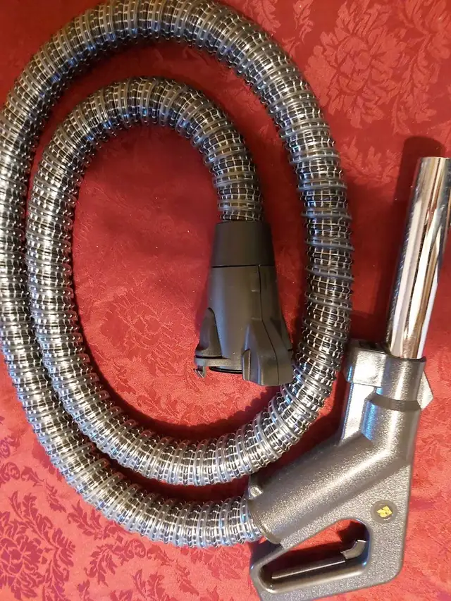 RAINBOW VACUUM CLEANER HOSE NEW in Vacuums in Moncton - Image 2