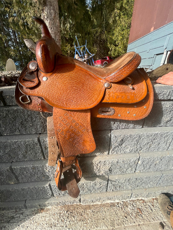 Crates Saddles in Livestock in Kamloops