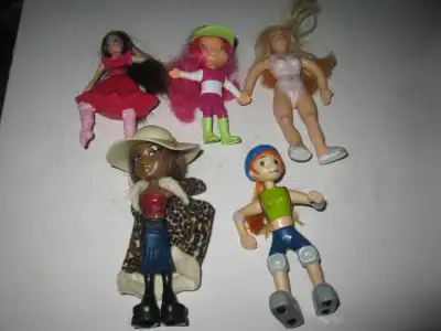 Jouet petite Figurine de Fille. Plastique. Vendu en lot ou séparément. Informations et Prix sur dema...
