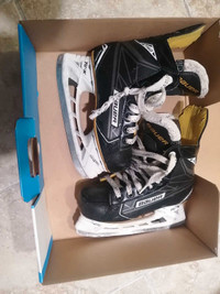 Bauer hockey skate size Jr 1.5
