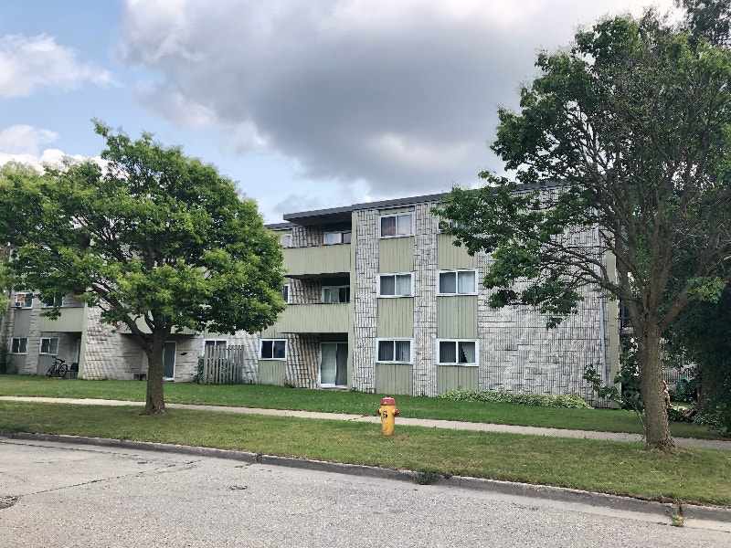 Westmount Gardens 1 Bdrm. Renovated Apt. available Mid Nov. 2022 Long Term Rentals Kitchener