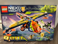 BNIB - Lego Nexo Knights Aaron’s X-bow 72005 (retired)