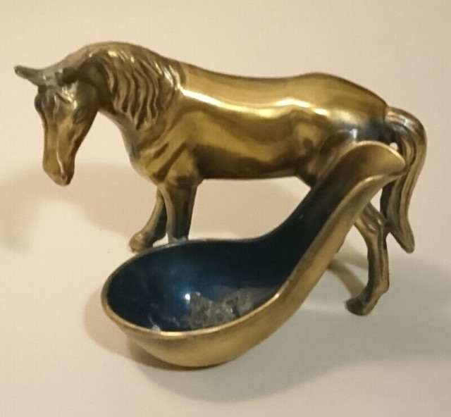 Vintage Brass Horse Figurine Pipe Rest Holder in Arts & Collectibles in Oshawa / Durham Region - Image 2