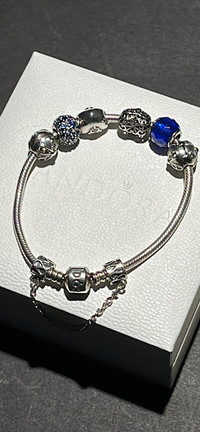 Bracelet Pandora Argent Sterling + Charms Pandora Valeur $500