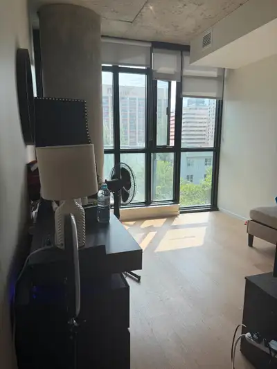 $900 - Room for Rent