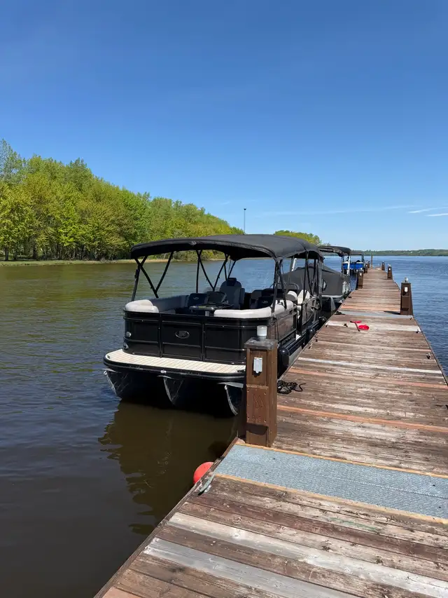 Ponton Princecraft Quorum 25RL 2023 in Powerboats & Motorboats in Trois-Rivières - Image 2