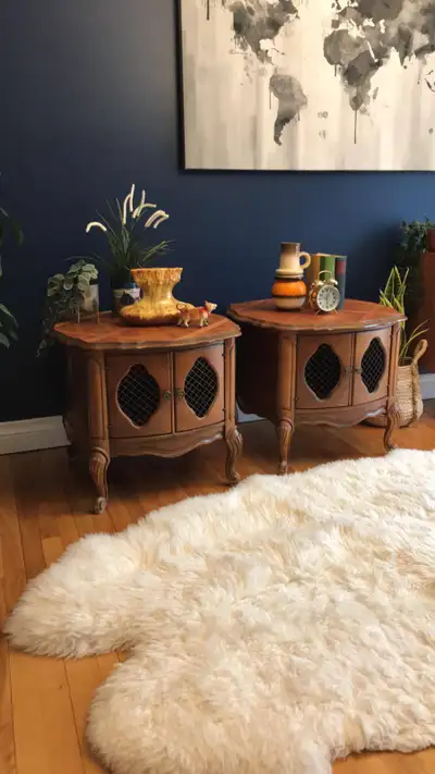 MCM vintage. Tables de chevet, d'appoint. Prix pour les 2. PAS teak teck. Nightstands accent tables...