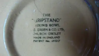 GRIPSTAND MIXING BOWL VINTAGE HAS A CRACK P/U QUEENSLAND SE, View more