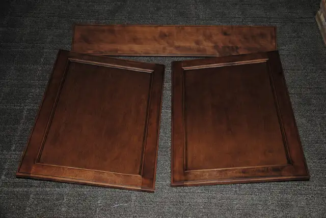 2 CABINET DOORS AND DRAWER FRONT in Cabinets & Countertops in Cornwall - Image 2