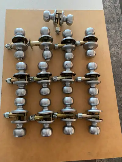 RENOVATION HERE... I have 13 complete interior door handles, 4 of which are lockable (privacy). Door...