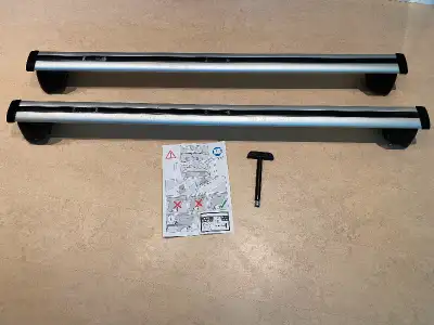 2011 Audi Q5 crossbars OEM. Excellent and solid condition, only used a few times. Fits years 2007-20...