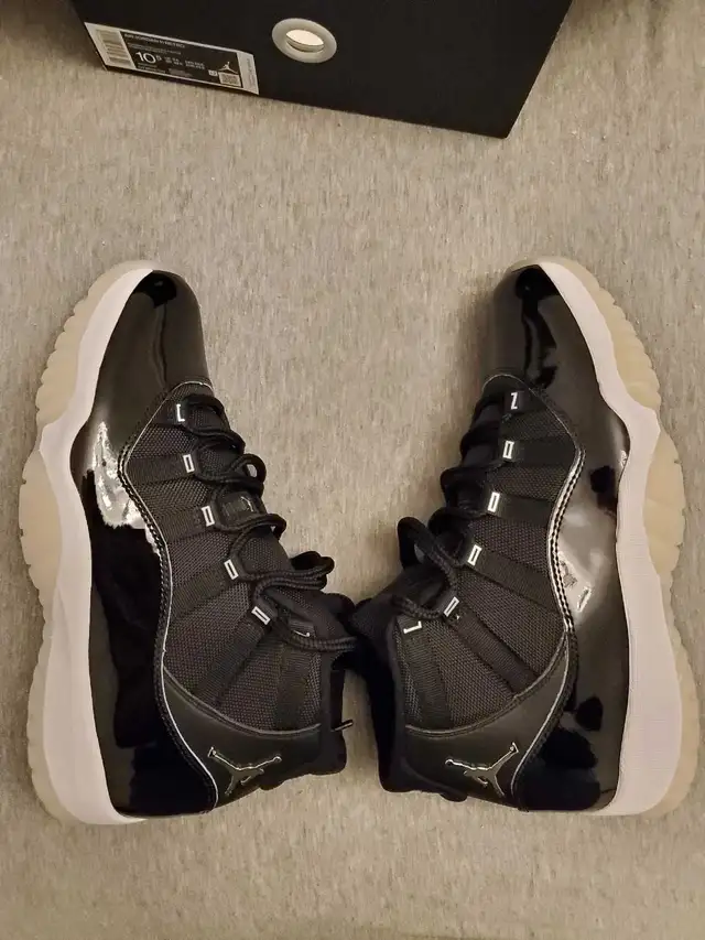Jordan XI 11 Jubilee size 10.5 Brand New  in Men's Shoes in Oakville / Halton Region - Image 4