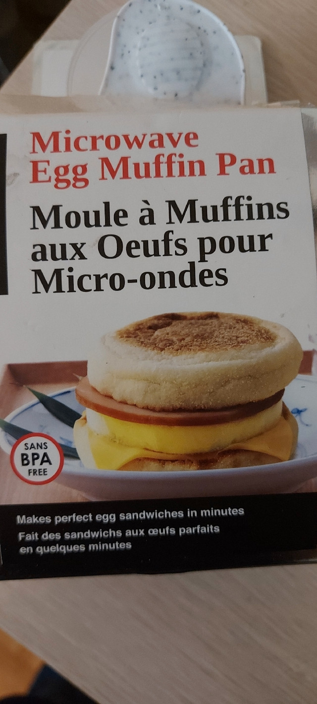 Egg muffin microwave pan in Microwaves & Cookers in St. Catharines - Image 2