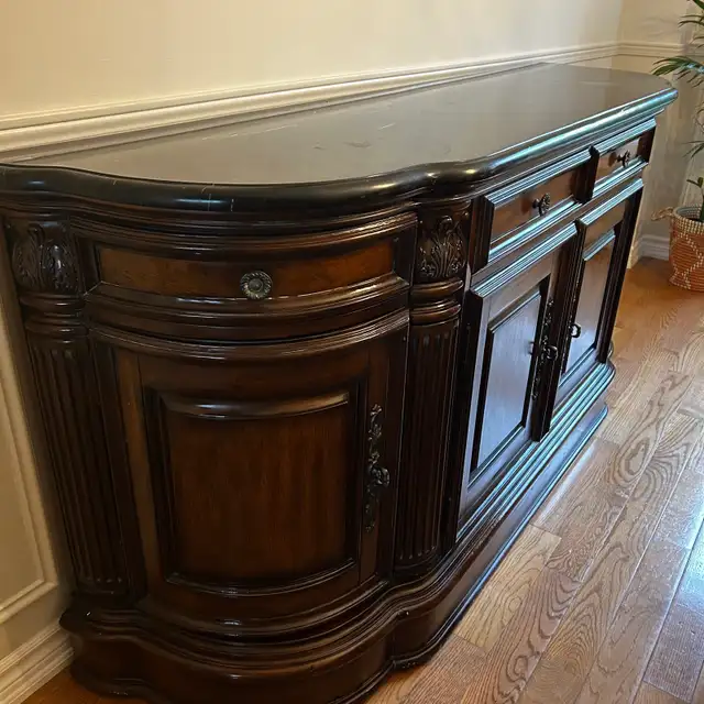 Beautiful Carved Wood Dining Set in Dining Tables & Sets in Hamilton - Image 6