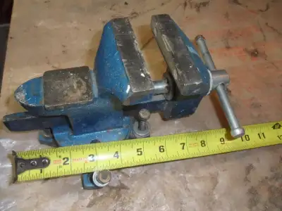 Hobbyist vise, View more