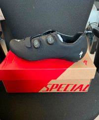 SPECIALIZED TORCH 3.0 BIKE ROAD SHOES - NEW IN BOX