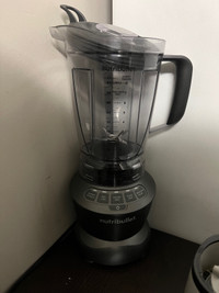 Nutribullet blender with smoothie cup