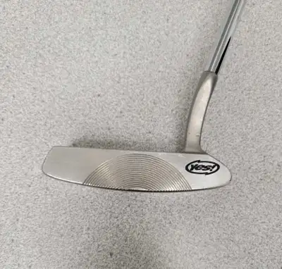 Barely used putter. Great for any level of golfer.