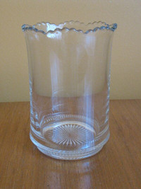 Vase cylindrique vintage.