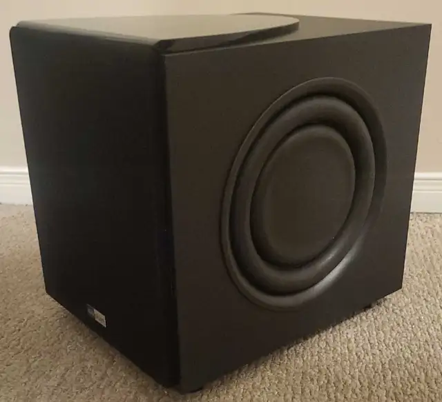 Home Theatre Powered Subwoofer in Stereo Systems & Home Theatre in Mississauga / Peel Region - Image 3