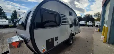 Xtreme Outdoors - Little Guy Max - LIKE NEW!! NEVER been on the road after delivery. Kitchen NEVER u...