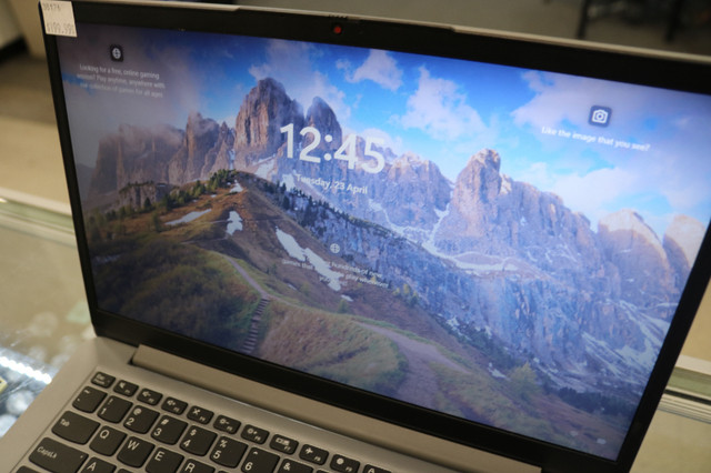 Lenovo Ideapad 1 Laptop Windows 11 Home (#38176) in Laptops in City of Halifax - Image 2