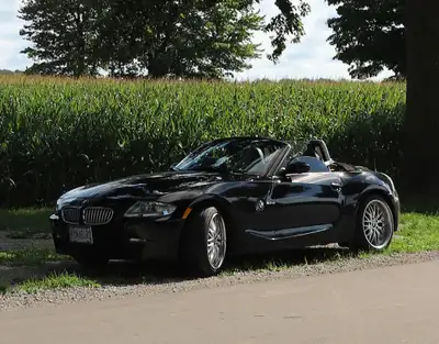 YOUR SUMMER TOY IS READY! 2006 E85, 6 speed manual with approx 185,000kms. (Just out of storage (sto...