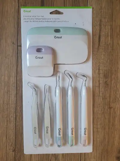 Cricut essential vinyl tool set, View more