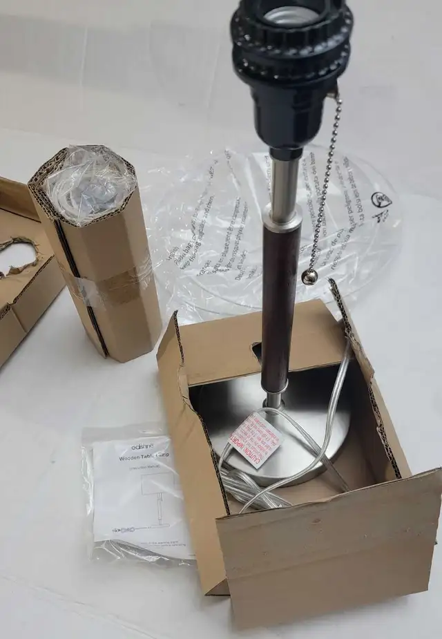 EDISHINE Mid Century Table Lamp, Solid Wood and Metal in Indoor Lighting & Fans in City of Toronto - Image 9