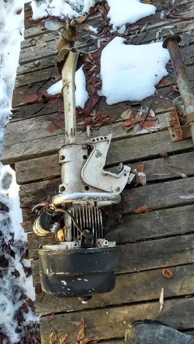 Boat motor , unsure of hp runs needs prop I think it is a 1 or 2 HP the plate that has make/model on...