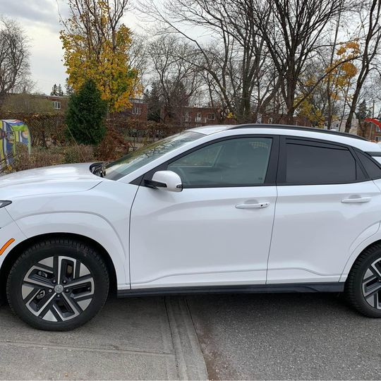 kona electrique, couleur blanc, impecc, bas km, vente accommodtn dans Autos et camions  à Ville de Montréal