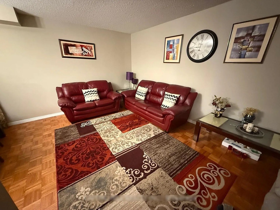 HOUSE for Rent - 3 Beds + 3 Baths - PRIME Location 3
