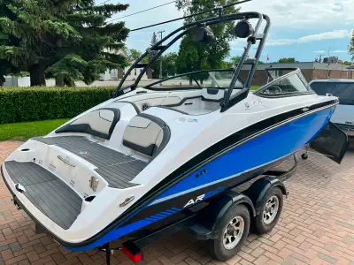 Yamaha AR210 – 2017 Clean, meticulously maintained boat – capable of all watersports (surfing, wakeb...