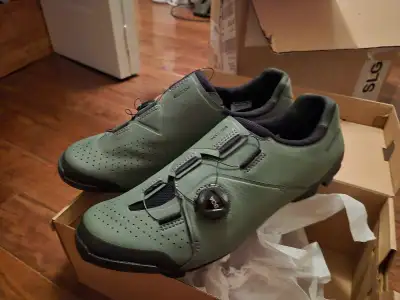 Shimano cycling shoes Xc3, View more