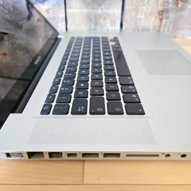 Macbook Pro Mid 2012 15" | Intel i7 | 16 Gb RAM | SSD 256 Gb in Laptops in Laval / North Shore - Image 8