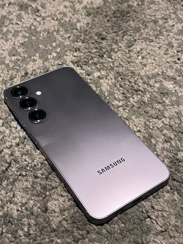 Samsung s25 found 477740039039232000