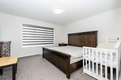 Rooms for rent in Corner meadows
