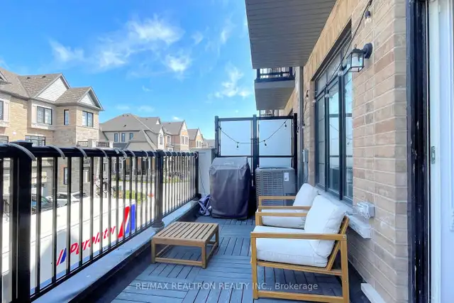Room Rental in Room Rentals & Roommates in Oshawa / Durham Region - Image 14