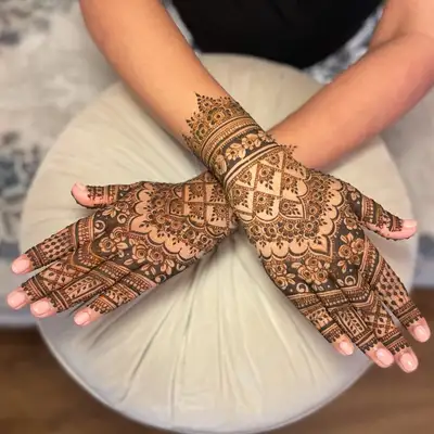 henna artist , View more
