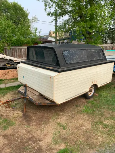 Utility trailer good for snowmobile use quad use garbage runs or to convert into a small travel trai...
