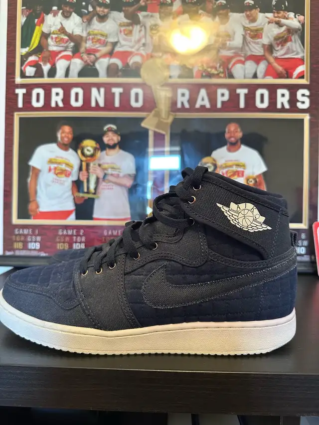 Jordan 1 Retro AJKO Blue Quilted size 10.5 men’s in Men's Shoes in Markham / York Region - Image 2