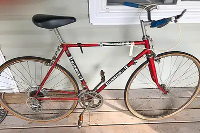 It is AVAILABLE Eliminator Mark III bike - 10 SPEEDS - 27-inch TIRES - SEAT in good condition - Orig...
