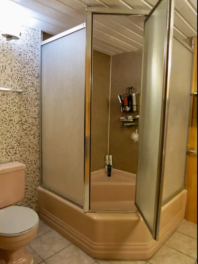 ÉTUDIANT :Grande chambre colocation tout inclus à 5min de Ulaval in Room Rentals & Roommates in Québec City - Image 5