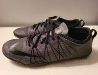 Nike Women's Size 7 Running Shoes - Excellent Condition