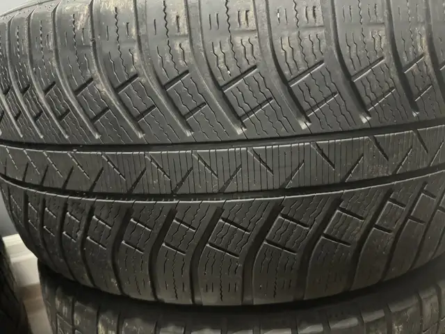 Michelin Pilot Alpin 5 SUV 20" Winter Tires in Tires & Rims in Guelph - Image 5