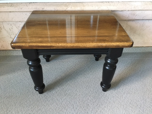 Solid Wood Table in Other Tables in Red Deer - Image 2