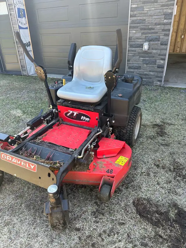 Gravely 48” Zero Turn mower62863728661122121