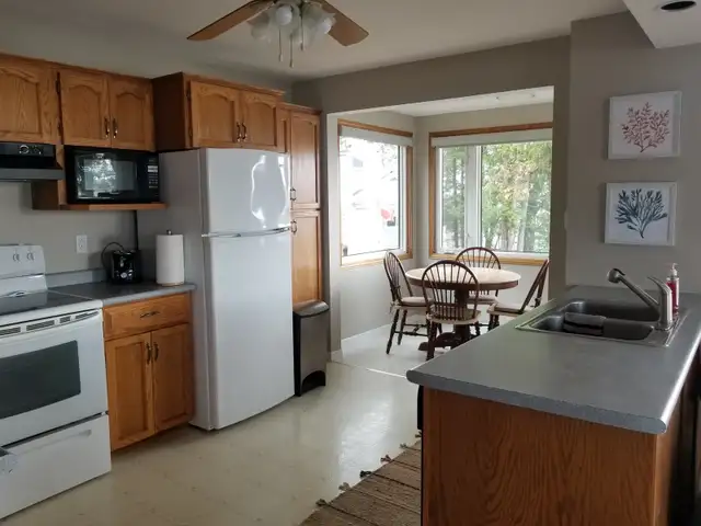 Three Bedroom Cottage-Lake Nipissing in Ontario in Canada - Image 8