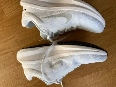 Nike air winflow women’s size 8, View more