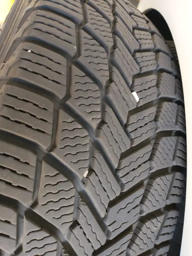 Winter Tires - Michelin X-ICE 235/60R18 in Tires & Rims in Kitchener / Waterloo - Image 5